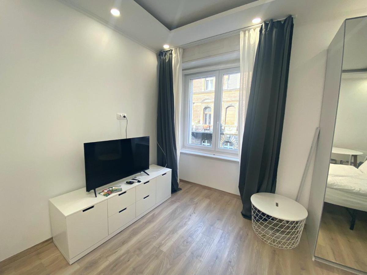 Jobelhome Liszt Apartment บูดาเปสต์ ภายนอก รูปภาพ